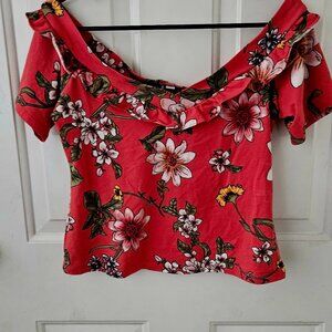 Guess short sleeve top large